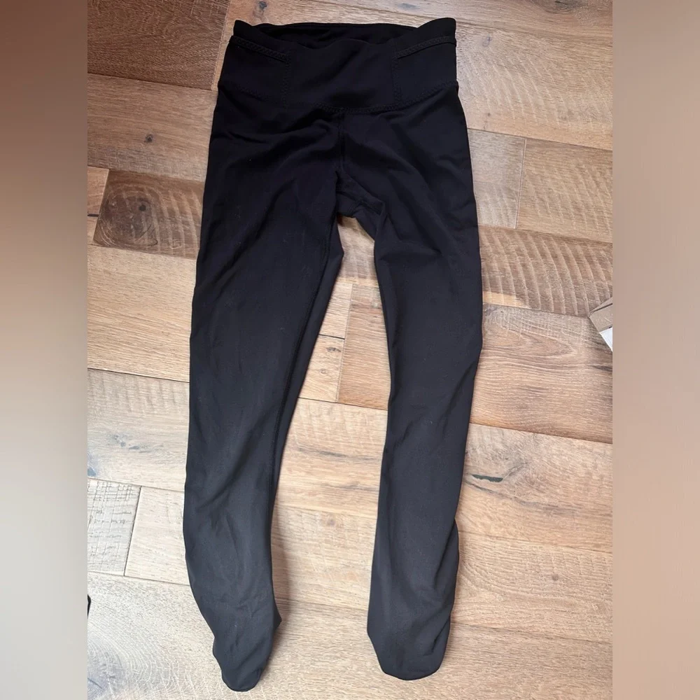 Lululemon leggings size 4 black - Picture 3 of 6